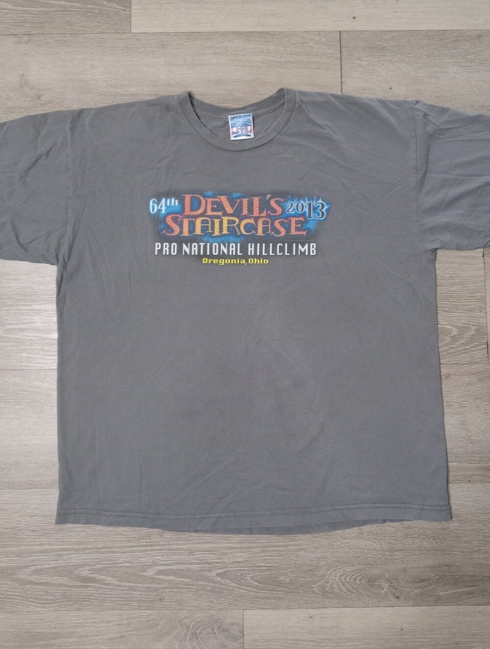 Source Unknown Gray Short-Sleeve Devil's Staircase 2013 Graphic Tee